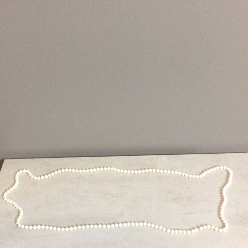 26” white round bead necklace